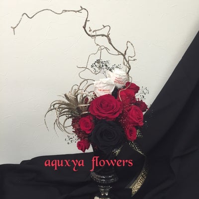 aquxya  flower ＆ jewelry１０丁目店  (プリザーブドフラワー・造花専門店)の【サイズ:約W25cm × H45cm程度】プリザーブドフラワーのアレンジメント♪の写真