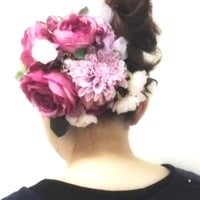 aquxya  flower ＆ jewelry１０丁目店  (プリザーブドフラワー・造花専門店)のヘア飾り・髪飾り:アーティフィシャルフラワー(造花)装着参考画の写真