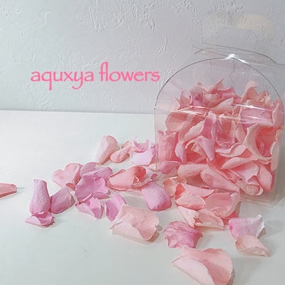 aquxya  flower ＆ jewelry１０丁目店  (プリザーブドフラワー・造花専門店)のバラの花びら《プリザーブドフラワーor造花》★誕生日・プロポーズに♪の写真_3枚目