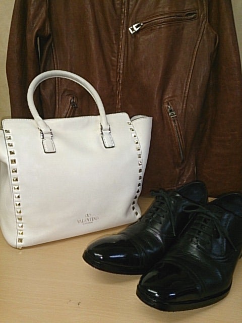 OZ-LEATHER（オズレザー）の革染め（靴、バッグ、鞄、ソファー、カーシートなど）の写真