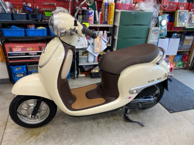 サイクルプラザライフのホンダ　ジョルノ　ベージュ　後タイヤ新品　走行12895キロ　成約致しましたの写真