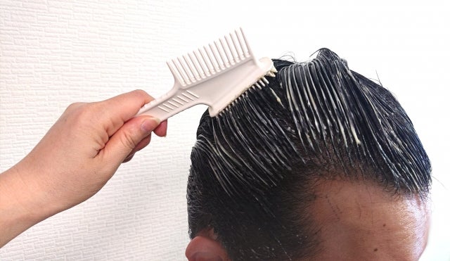 髪処ぱっちんの男性ヘアカラー＋セットの写真
