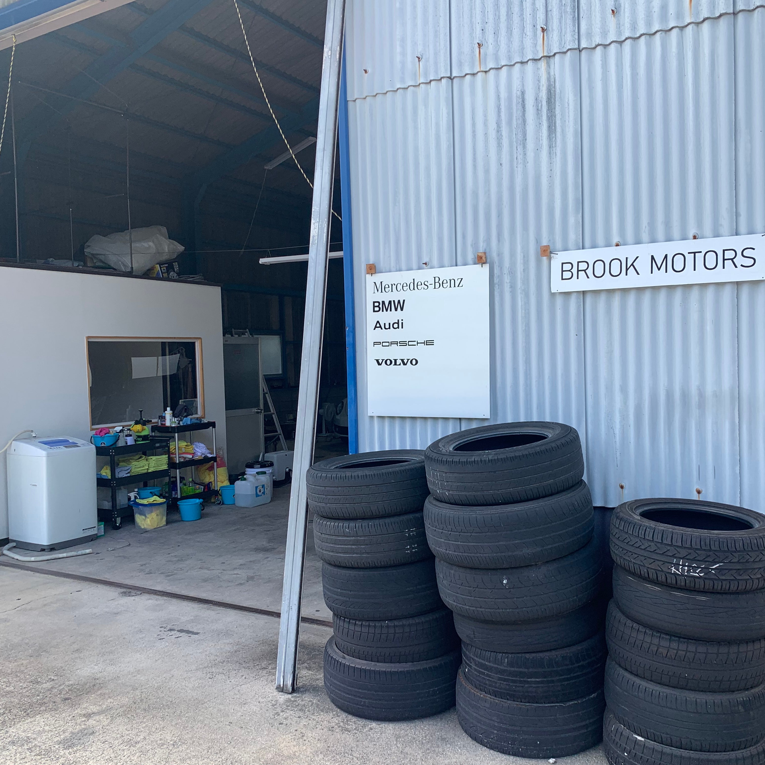 BLOOKMOTORS_1枚目