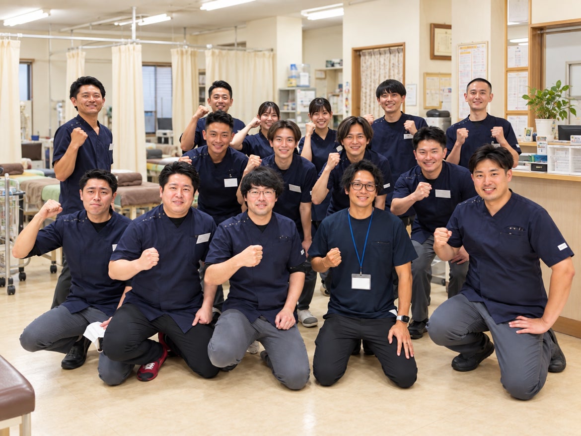 土日祝も夜19時半まで営業の写真