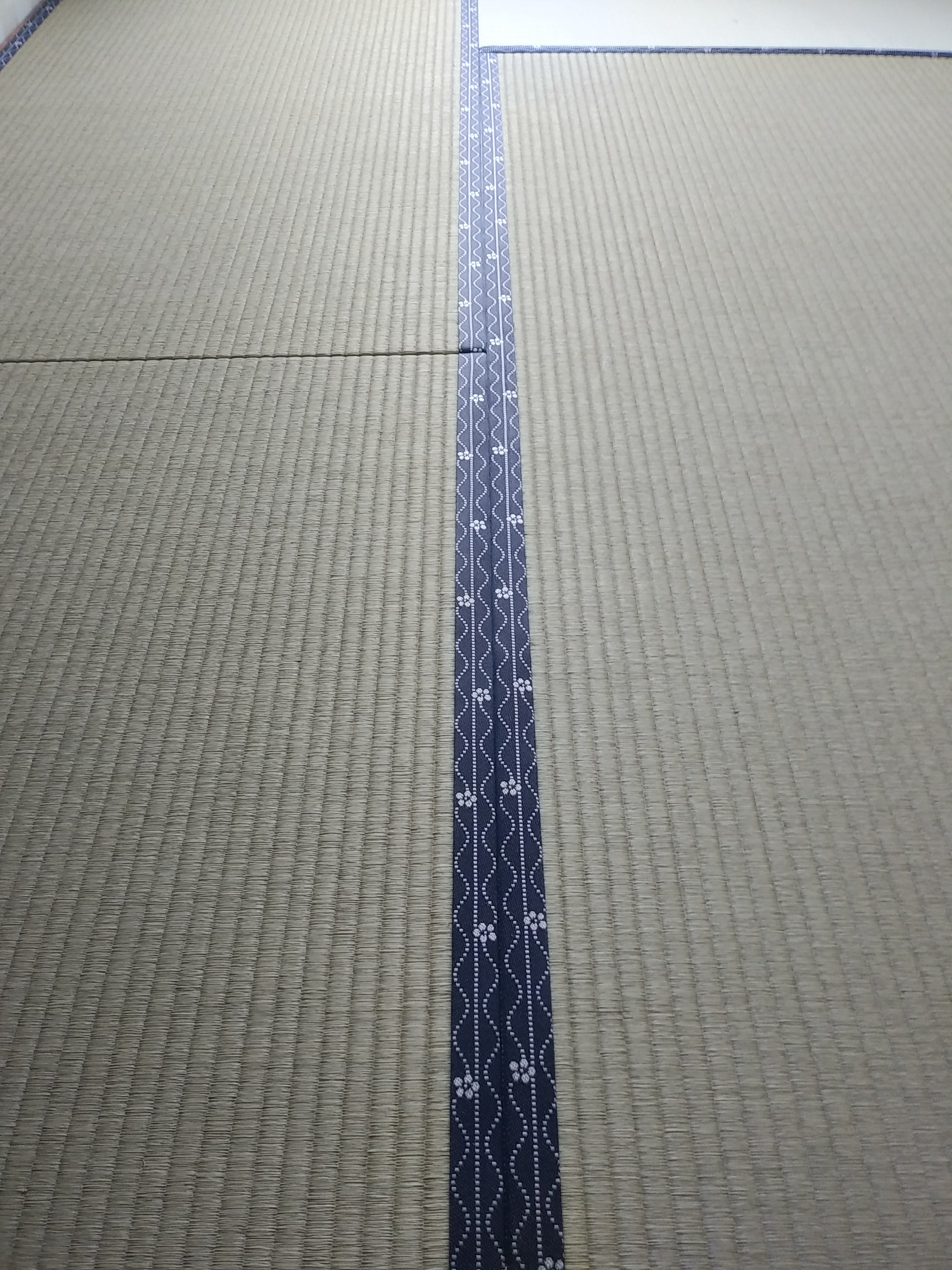 株式会社　和風生活の国産表の人気商品　当社人気№1の見た目と耐久性のバランスのとれた商品の写真