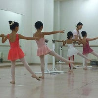 シュシュバレエスタジオの子供の習い事バレエの写真