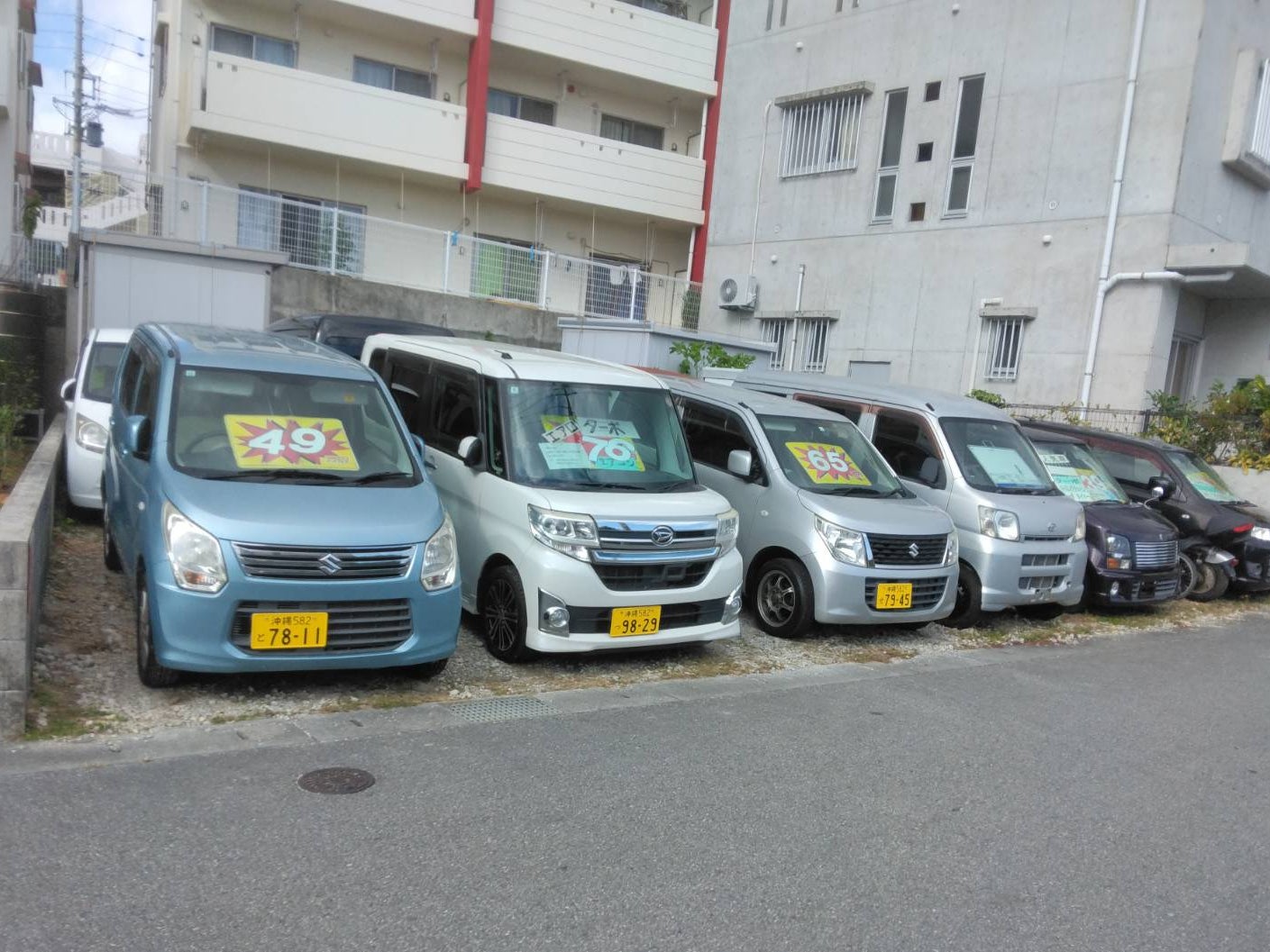 中古車　浦添市経塚自動車売買（車検　整備）（オークション買付）（沖縄県　浦添市）
