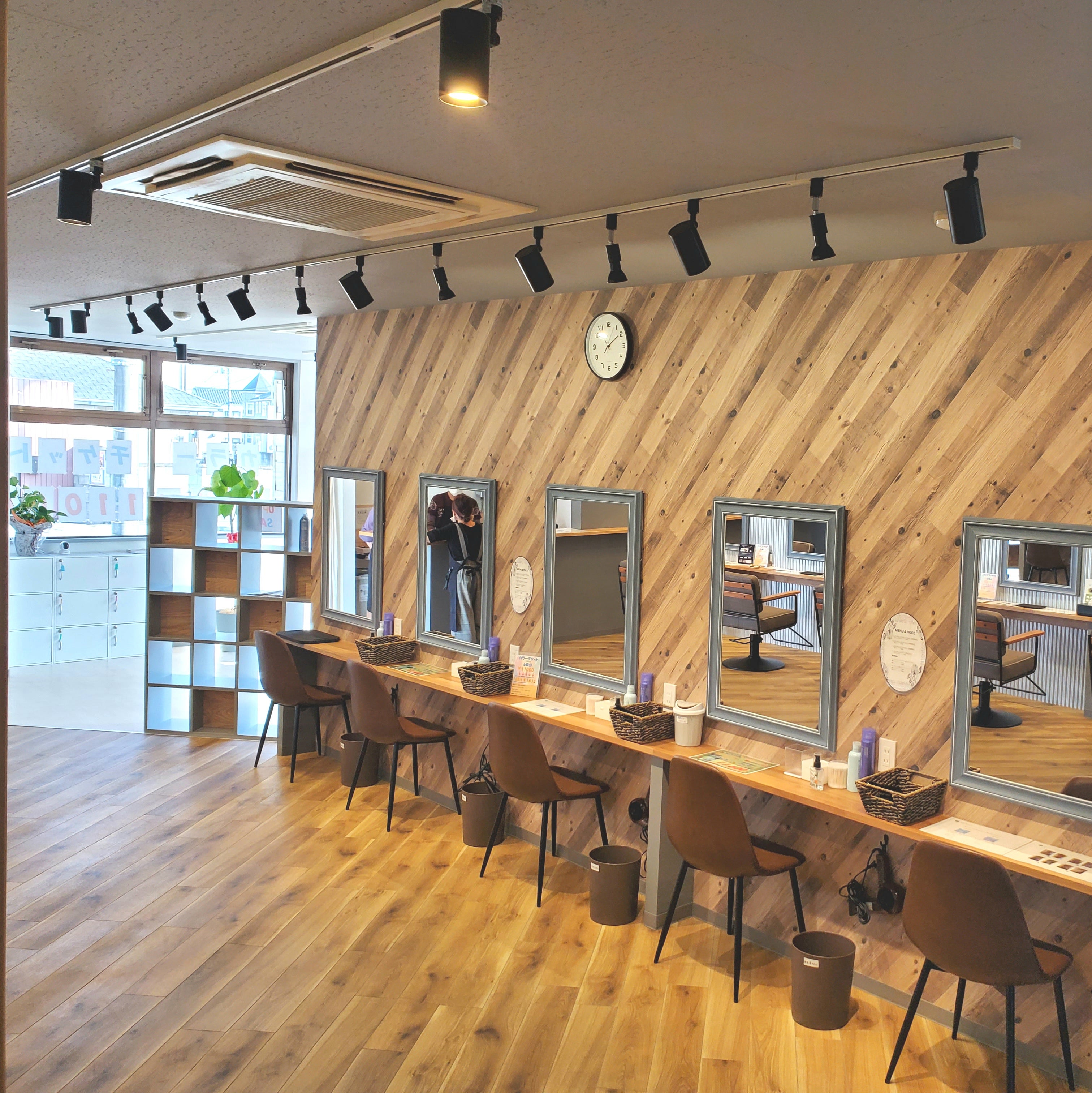 髪質改善カラーズカフェ高崎店_3枚目