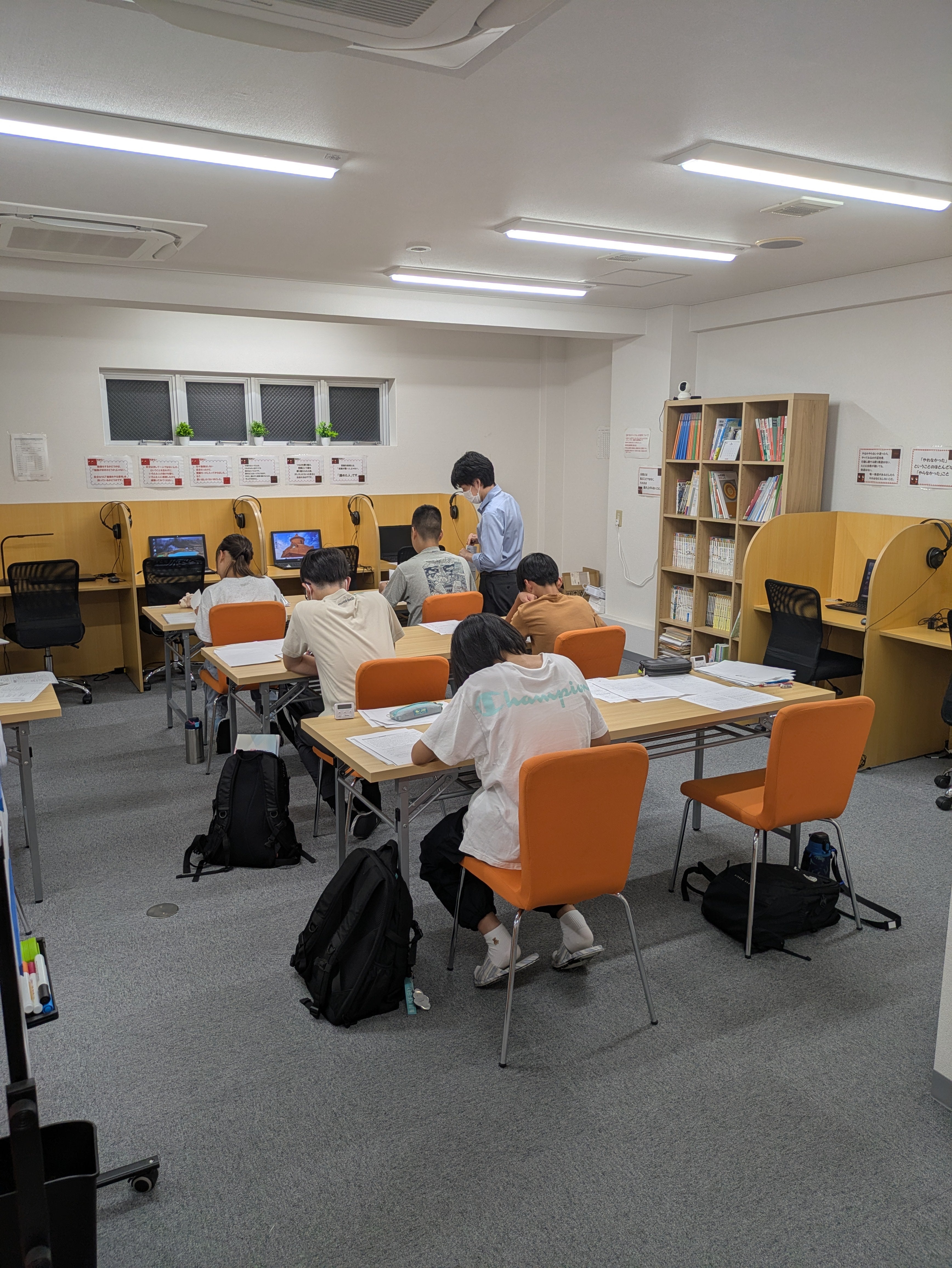 個別指導塾 s-Live（エスライブ）ひょうご西宮甲東園校の中学1・2年生：週1回コースの写真