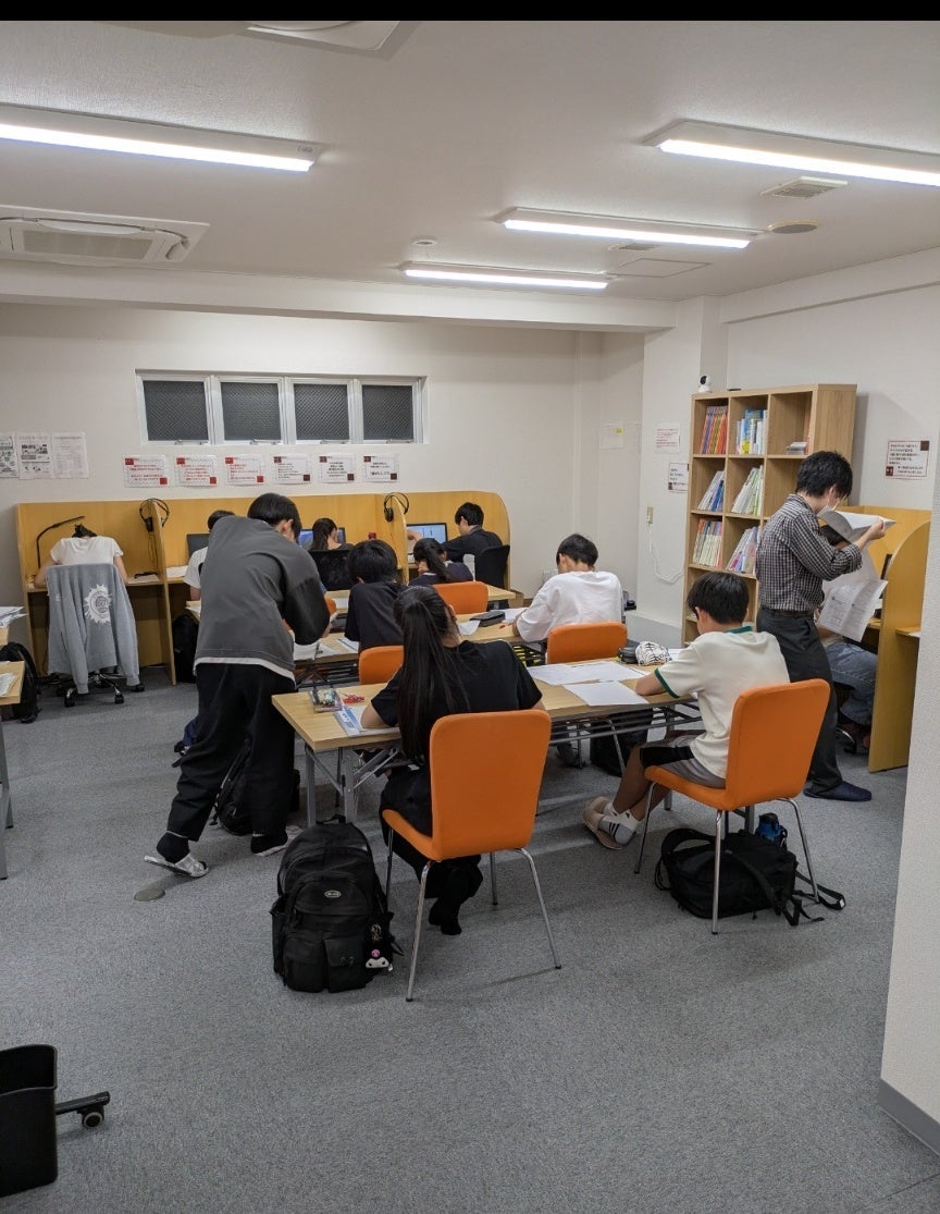 個別指導塾 s-Live（エスライブ）ひょうご西宮甲東園校の中学1・2年生：通い放題コースの写真