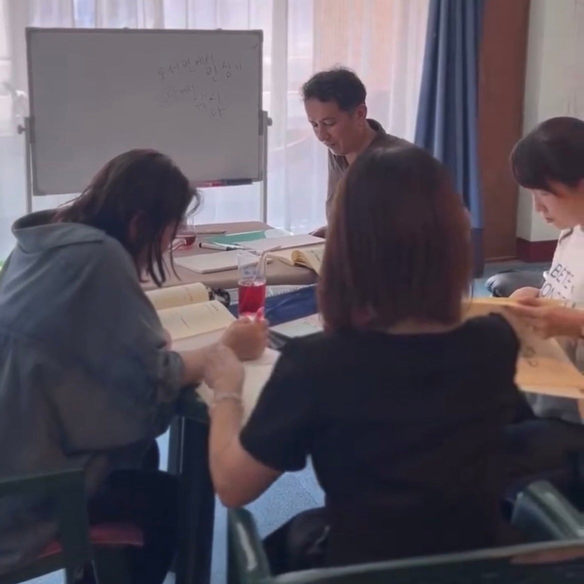 アミスタッド韓国語教室_1枚目