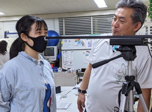 専門知識を持つスタッフが行う根本分析の写真