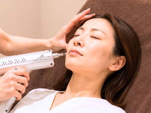 リジェネラティブ セル エクソソームケア サロン 銀座店の【初回限定9,900円】「最近、顔が疲れて見える…」方に◎エクソソームでハリ・ツヤ肌ケア｜60ショットの写真