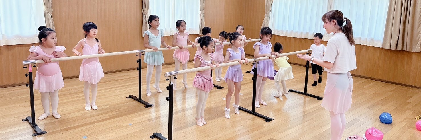 BALLET FOYER