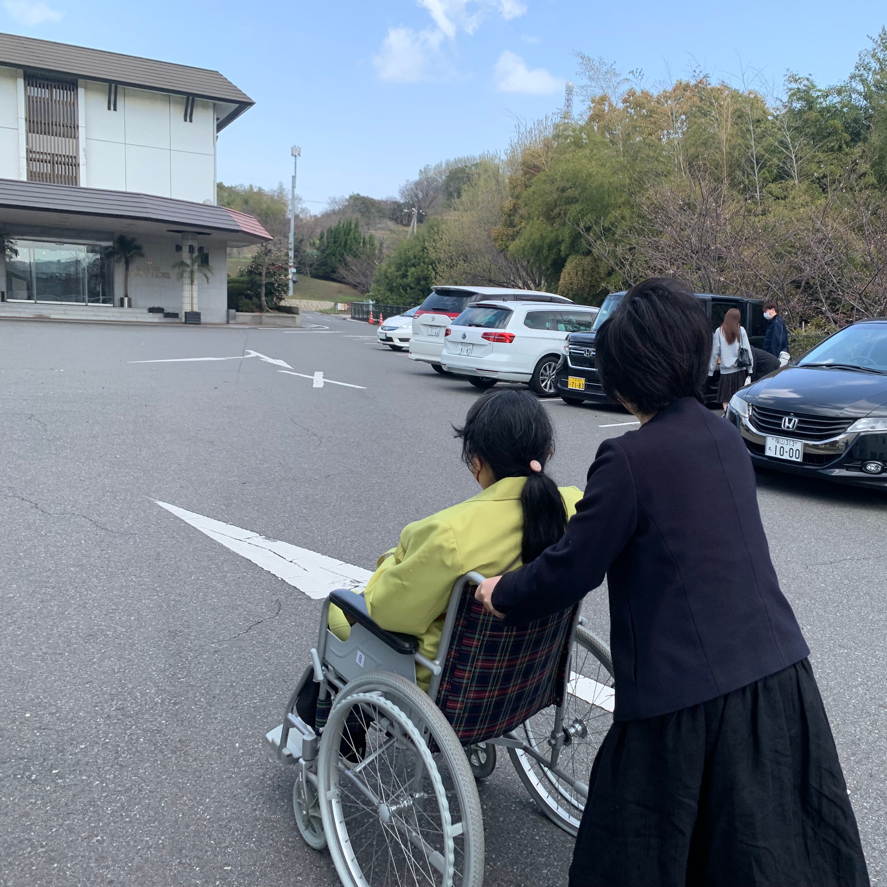 看護師Plus ｜看護師による外出・旅行同行サービス_2枚目