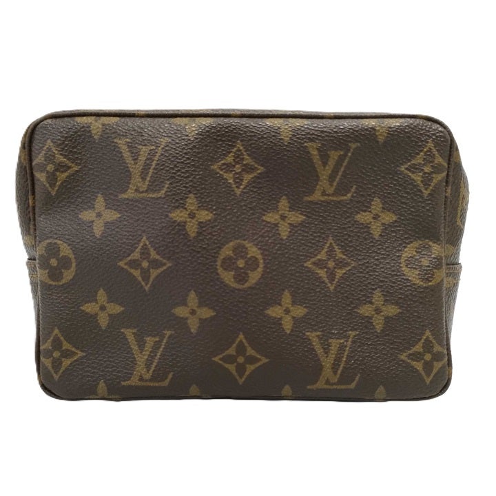 LOUIS VUITTON トゥルース・トワレット18 M47526をお買取りしました✨の写真