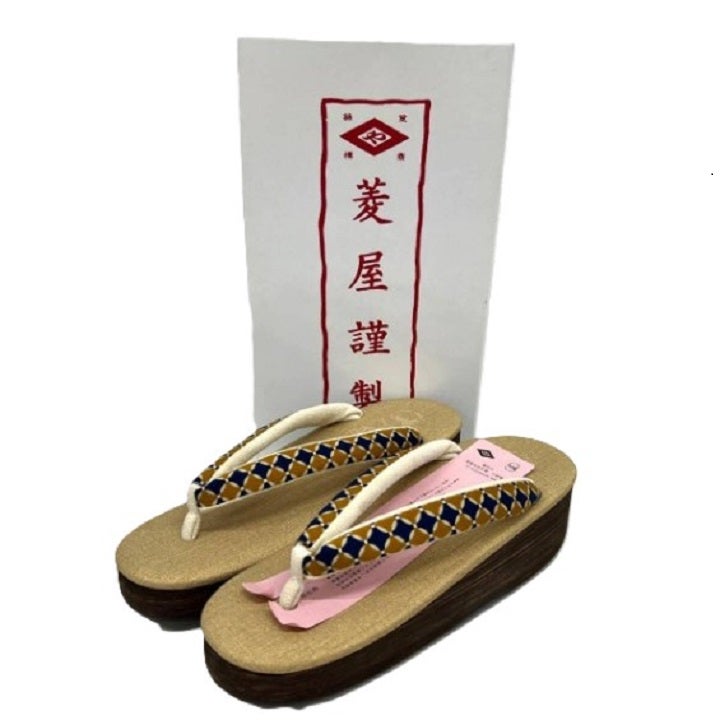 【買取実績】Calen Blosso カレンブロッソ 優華壇 カフェ草履をお買取りしました👘✨の写真