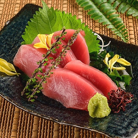 喜一途　KITTOの生本マグロの刺身の写真