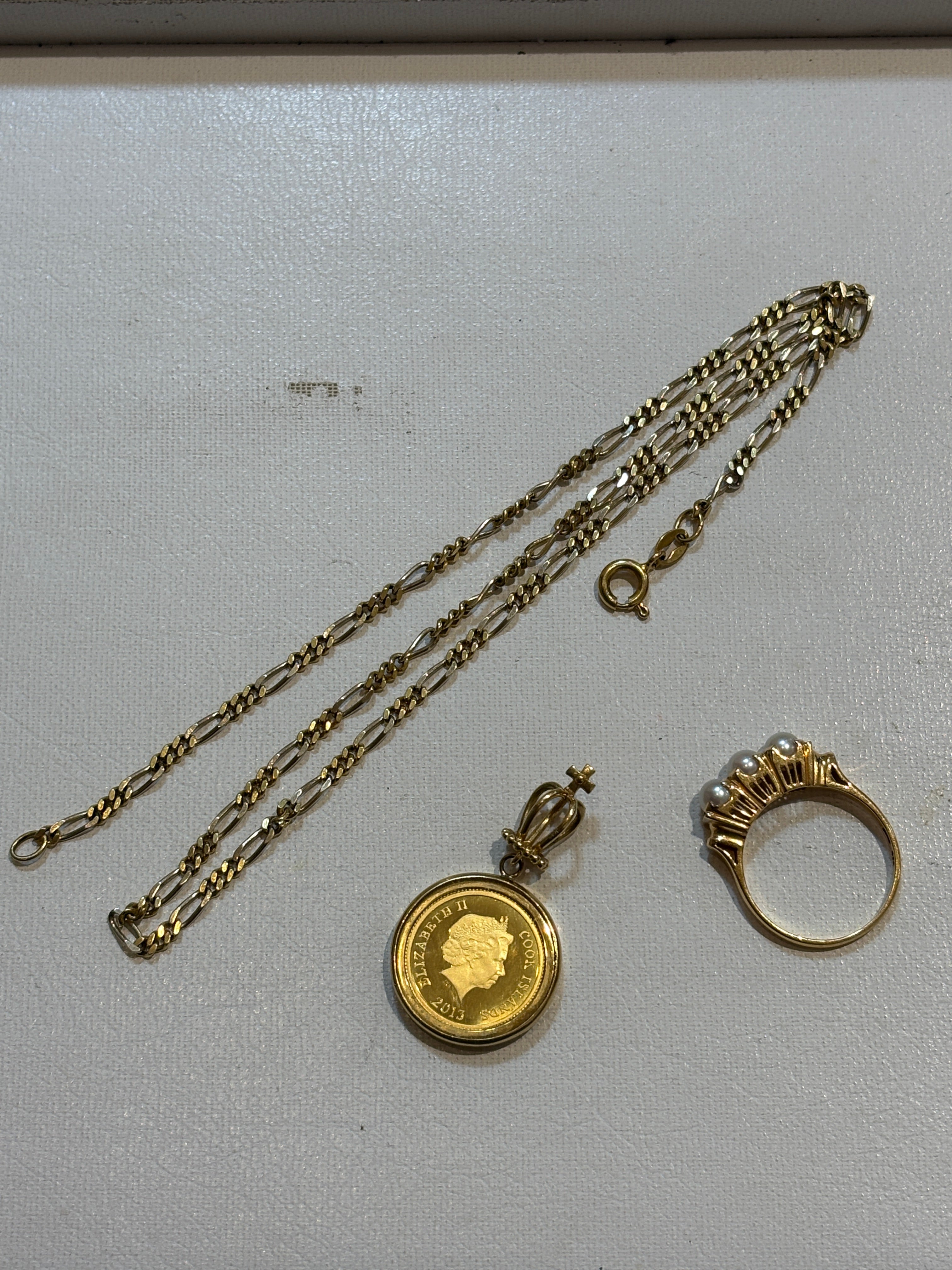金製品・アクセサリーをお買取りさせていただきました！使わない貴金属は無料査定へ！の写真