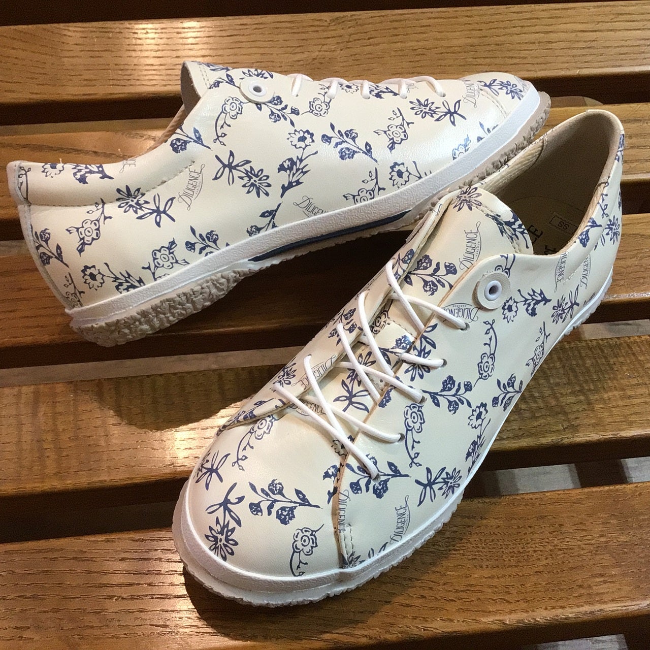 Kadotation!? The shoe storeのディリジェンスパーラー×スピングル！ コラボモデル「SP-1835」。の写真