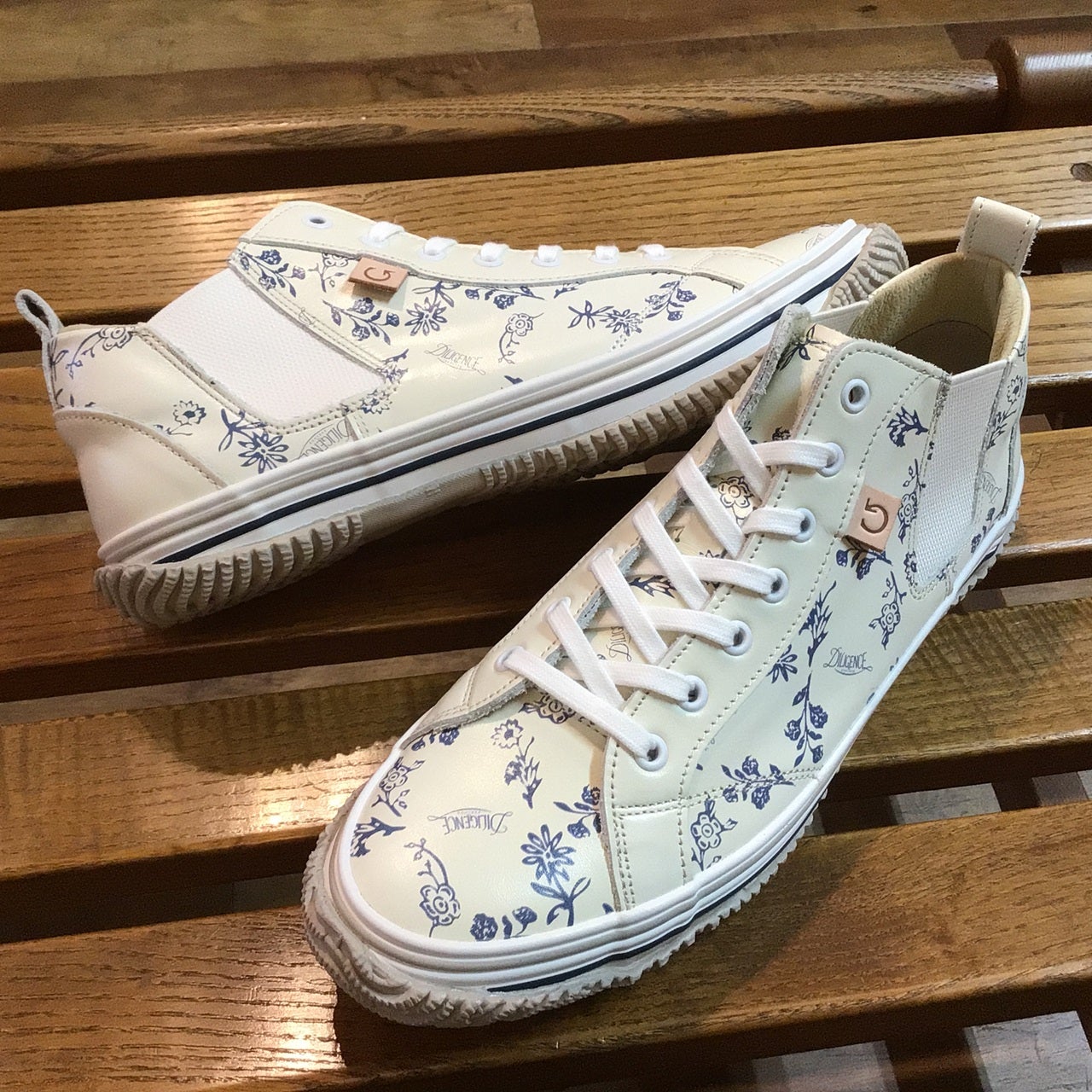 Kadotation!? The shoe storeのディリジェンスパーラーとのコラボ！ スピングル「SP-1425」の写真