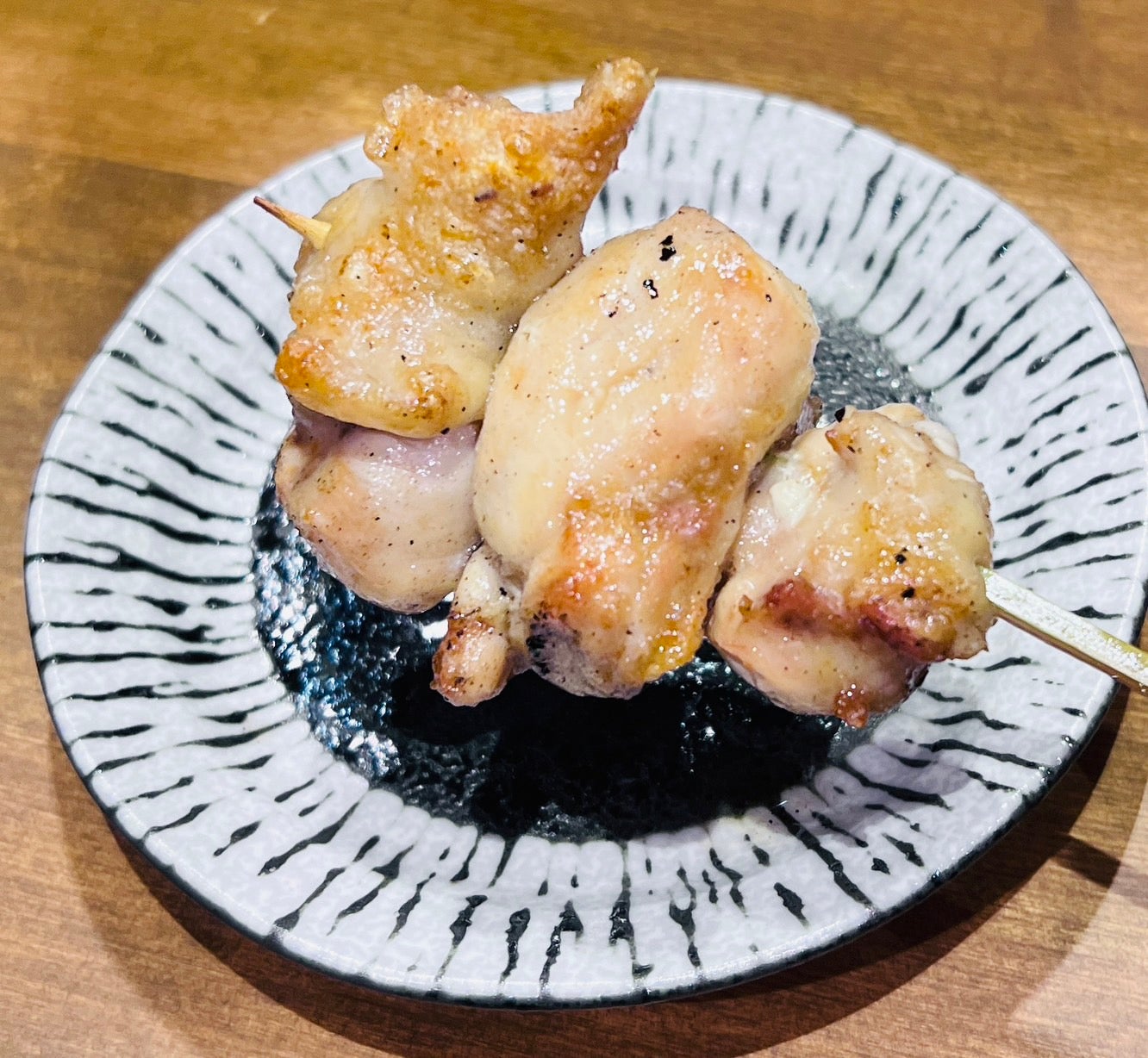 炭火焼き鳥・串焼きホルモン居酒屋　月のあかりのふりそでの写真