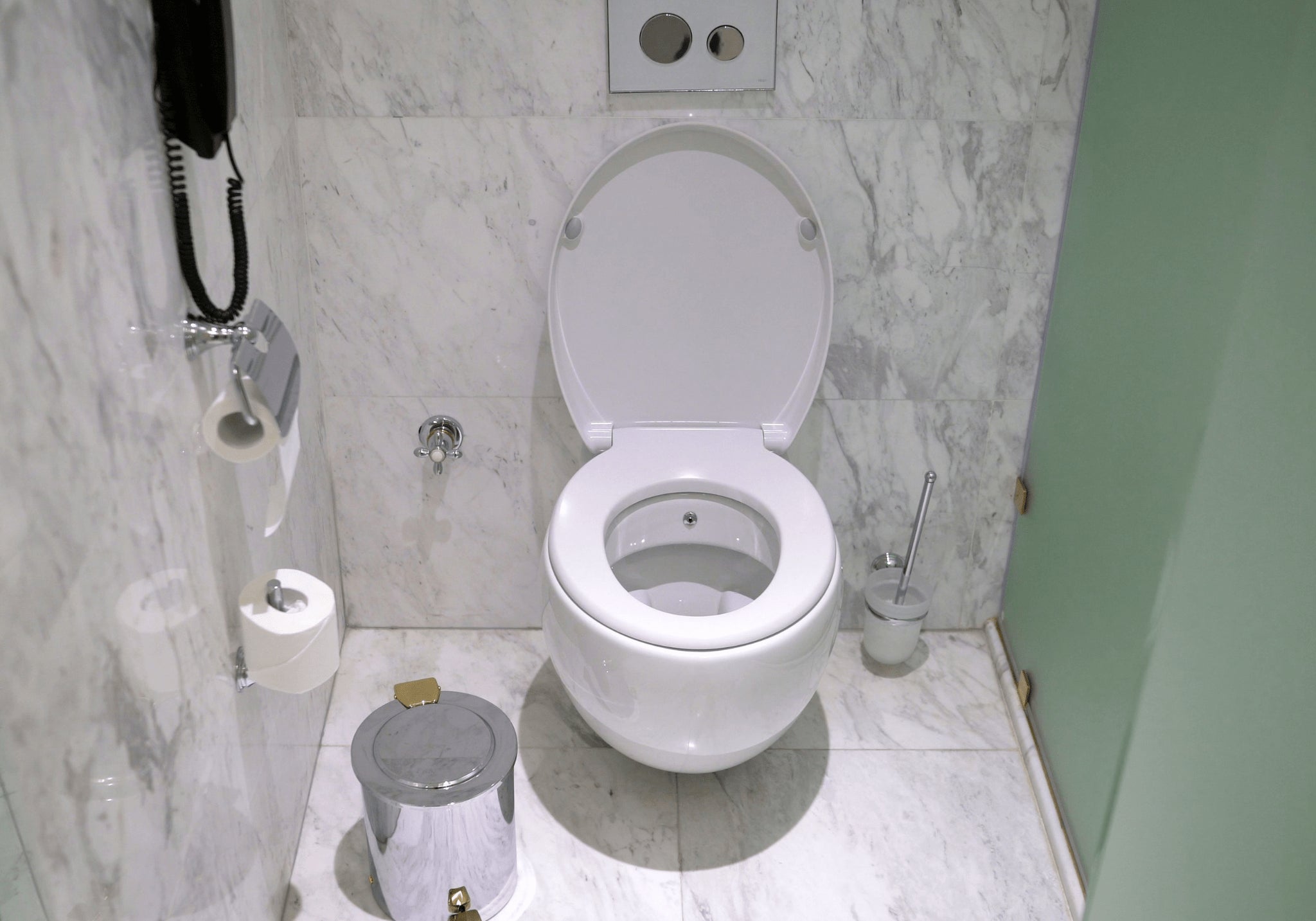 プラスト アートのトイレ床クッションフロア・フロアタイル張り替えの写真