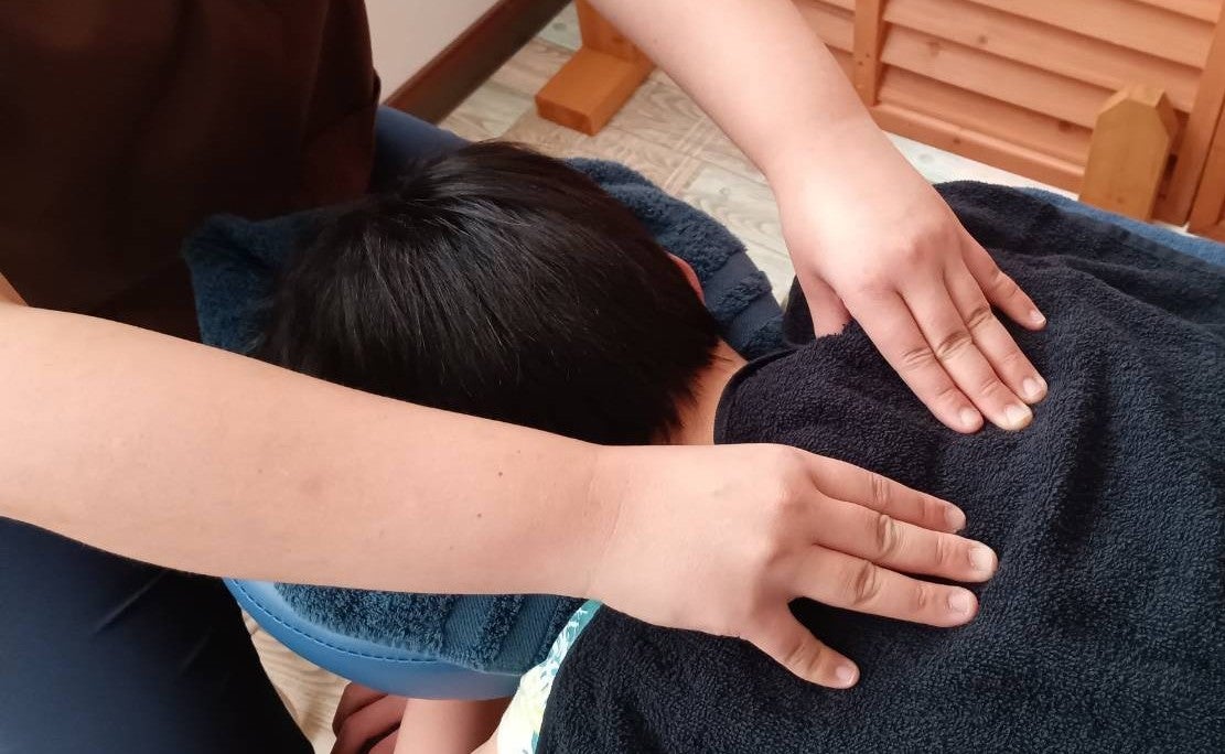 肩こり専門サロン　kakuの【ほぐし】首肩特化+あし腰　ケア　75分の写真