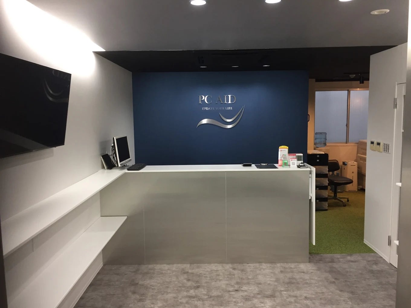 PCエイド福岡博多本社_2枚目
