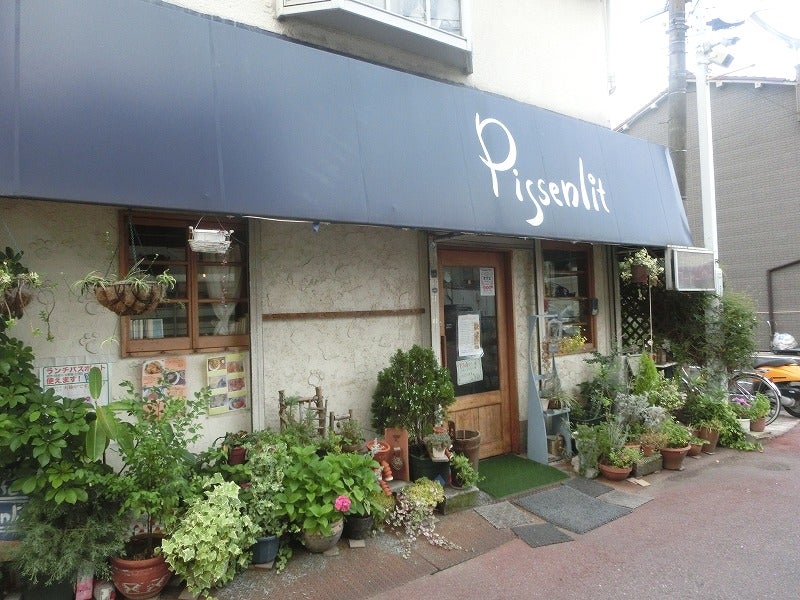 カフェ ピソンリ(cafe Pissenlit)の外観の写真