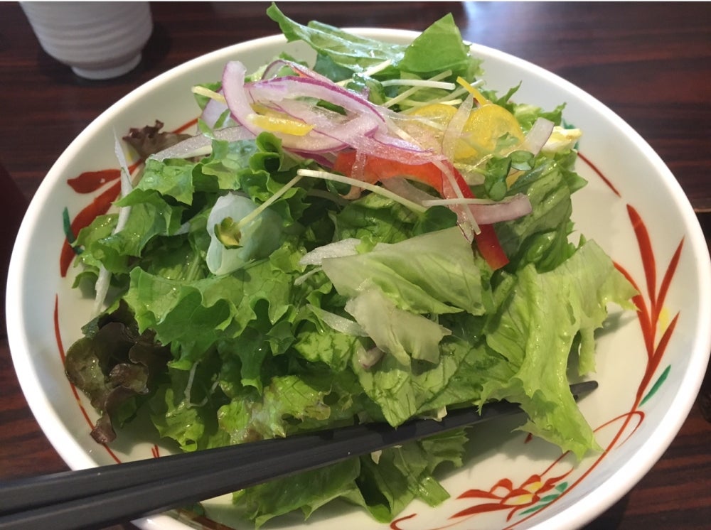 とんかつの和くらの料理の写真 - サラダ