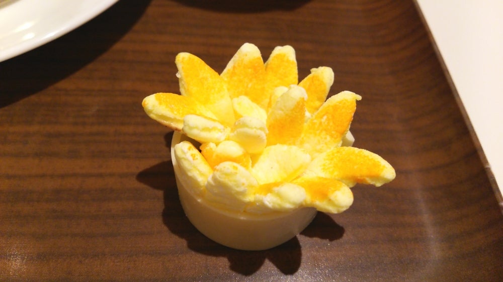 DOMINIQUE ANSEL BAKERY at Omotesandoの料理の写真 - このお花を入れます