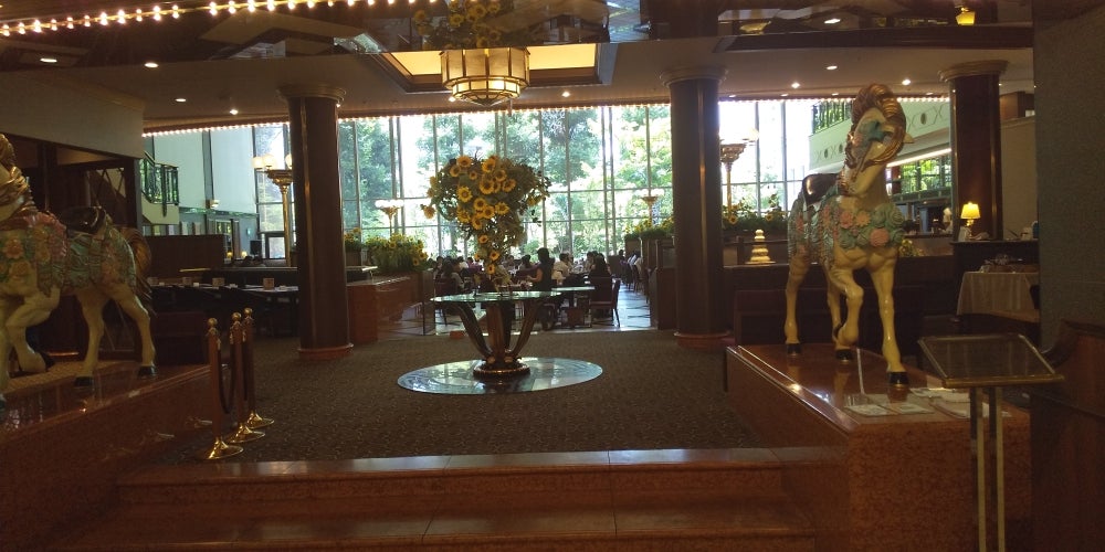 ホテル阪急インターナショナルの店内の様子の写真