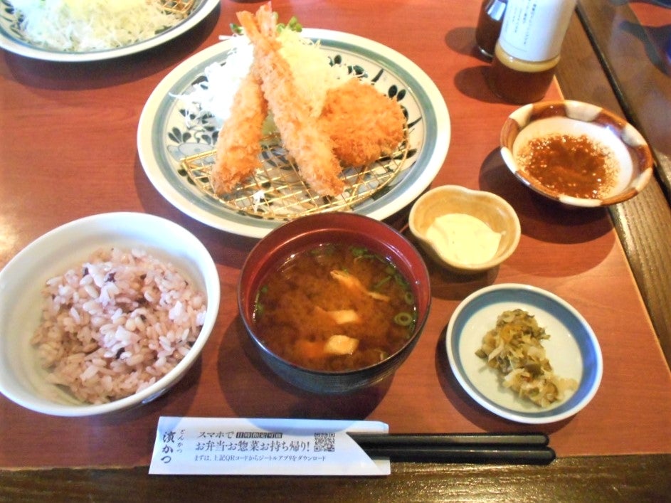 とんかつ浜勝 熊本浜線バイパス店の料理の写真 - エビフライとチキンかつランチ