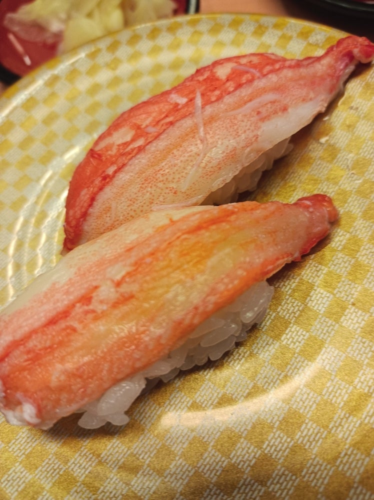 すしえもん 函館漁火通店。新鮮なネタです!カニ美味しかった!
